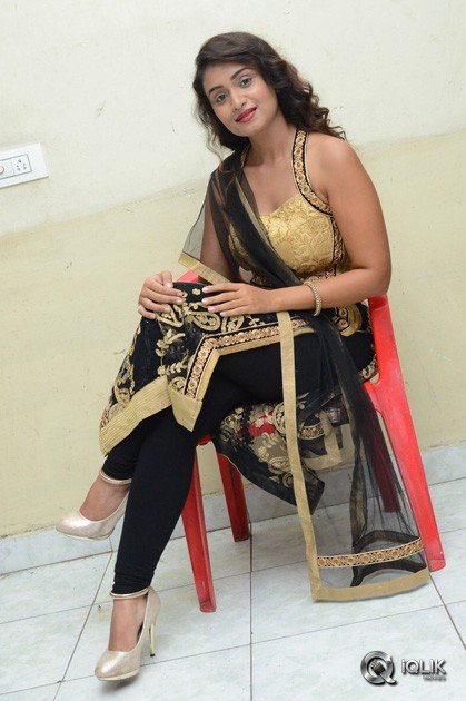 Kiran-Chetwani-At-Laxmi-Devi-Samarpinchu-Nede-Chudandi-Motion-Poster-Launch